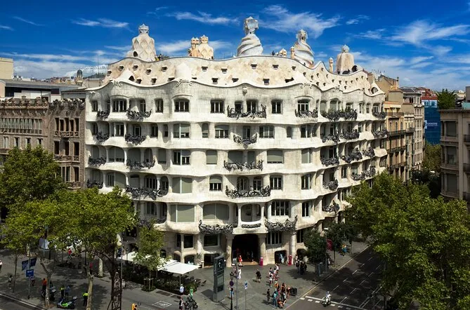 Ticket für La Pedrera mit Audioguide